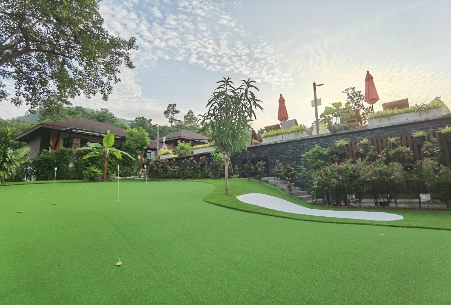 Hotell Cascade Tara 4*